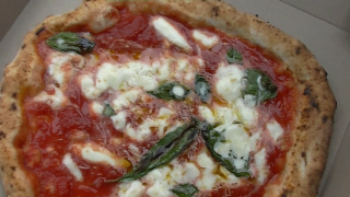 Pizza NEAPOLITAŃSKA z Krakowa